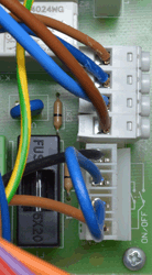 rv ls80t 2 pcb mains in and switch.gif